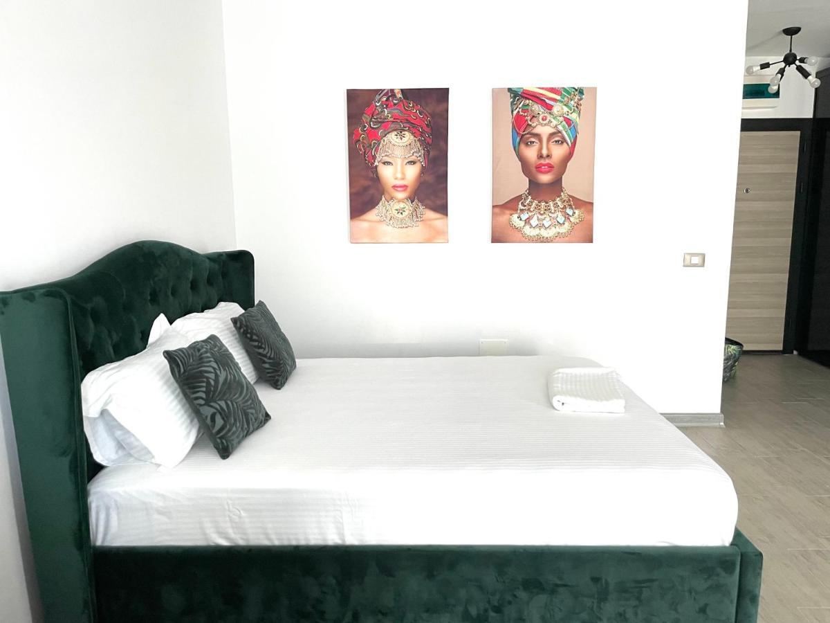 Nicolas By Alezzii Beach Apartament Studio Năvodari Exteriör bild